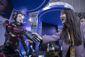 名校的博士毕业生年薪最高 700 万 AI 人才缺口达 400万-AI Spot